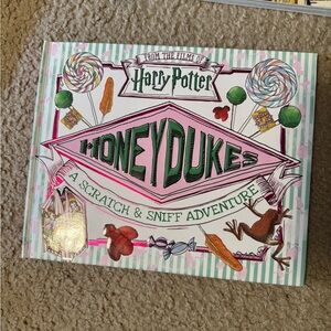 Harry Potter Honeydukes Scratch & Sniff Book